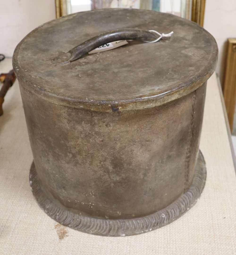 A circular lead lidded container, possibly a wine cooler, 33cm